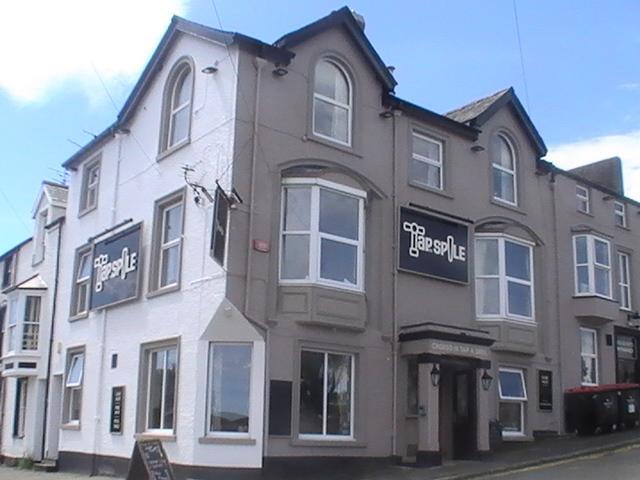 Tap & Spile Hotel Bangor  Exterior photo
